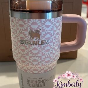 Stanley Peach Whip Sunflower 20oz Quencher H2.0 Tumbler NEW